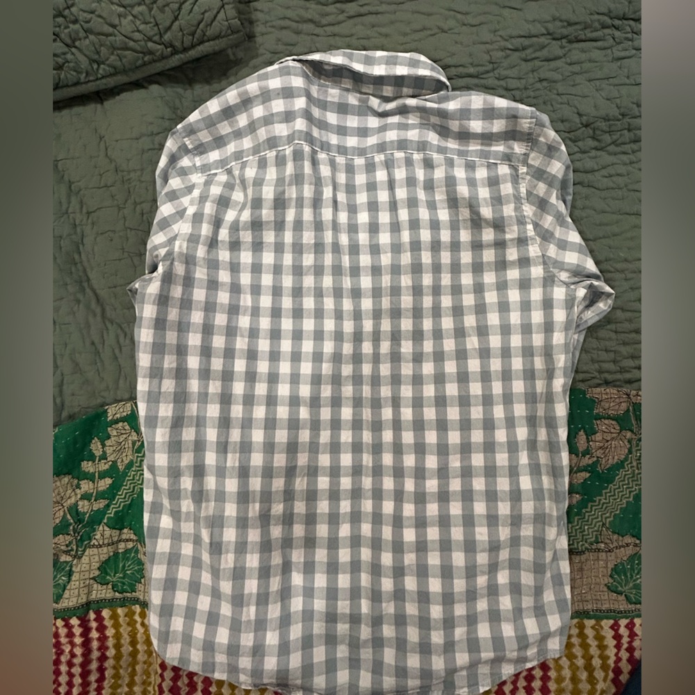 Abercrombie & Fitch button up shirt - Picture 3 of 4